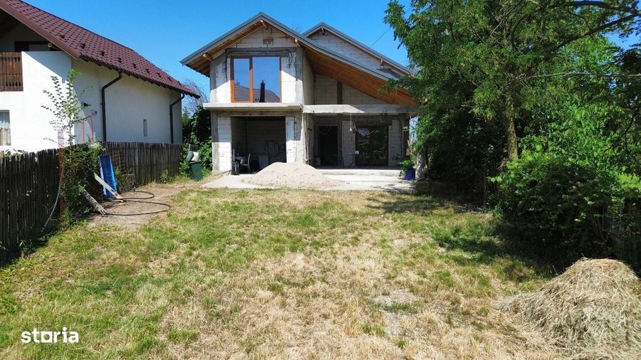 Casă cu 4 camere în Ultracentral