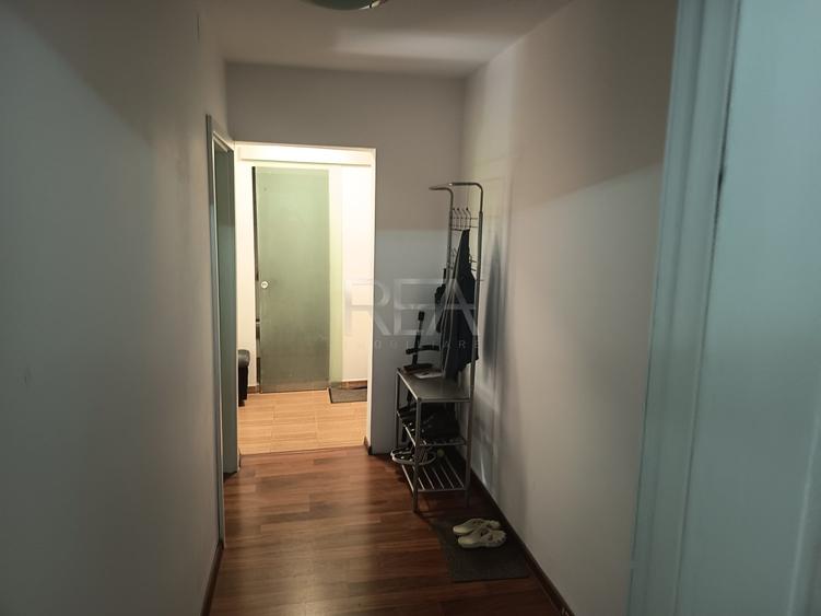 Apartament cu 2 camere decomandat, mobilat în Berceni