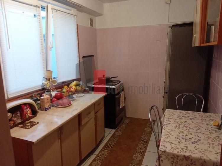 Apartament cu 2 camere decomandat în Giurgiului