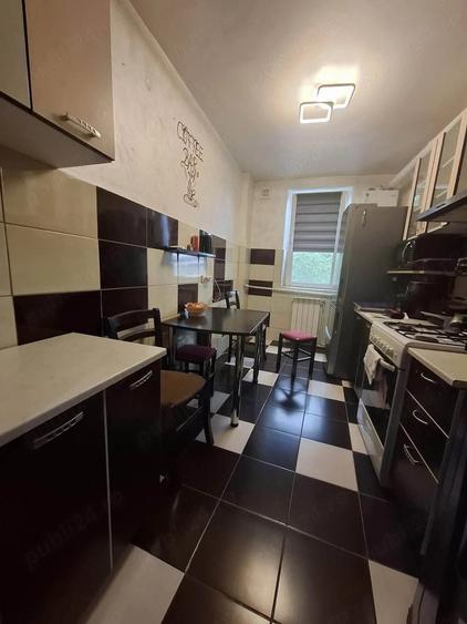 Apartament cu 3 camere decomandat în Ultracentral