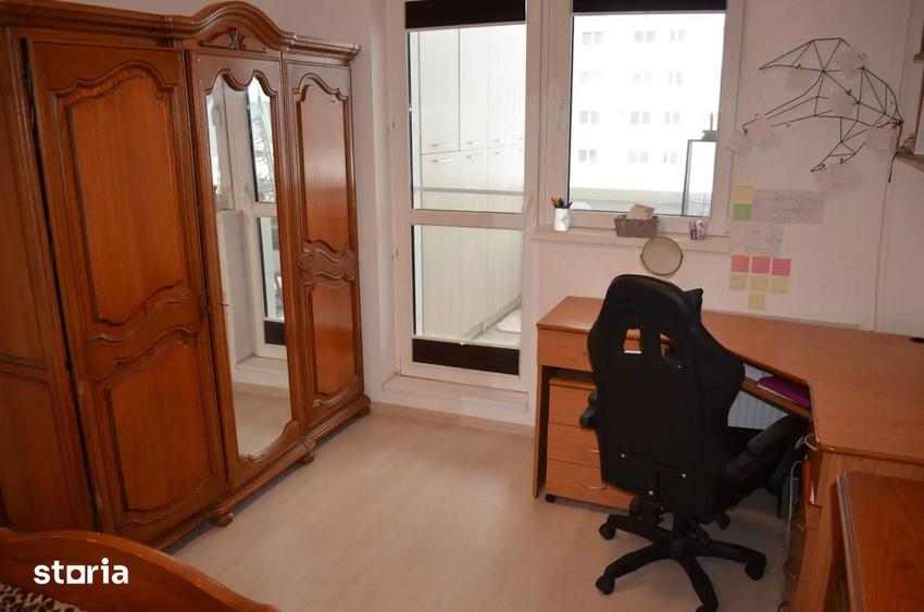 Apartament cu 2 camere, mobilat în Metalurgiei