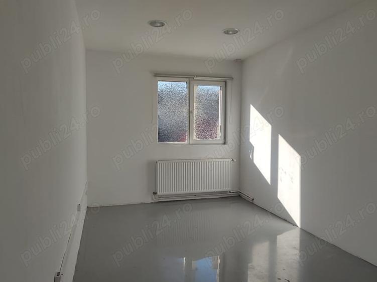 Spațiu comercial, de 870 mp, în Central