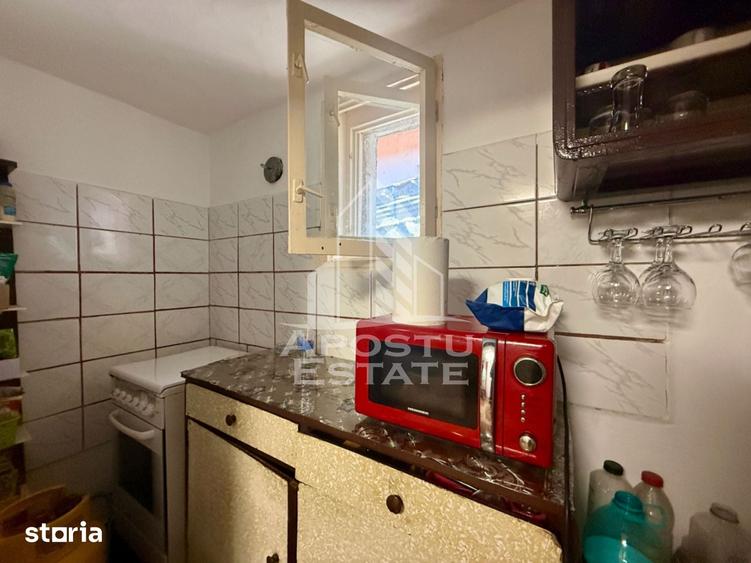 Casă cu 3 camere cu Teren 421 Mp în Plopi