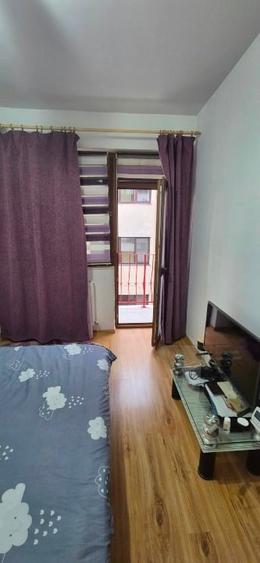 Apartament cu 2 camere, mobilat în Baza 3