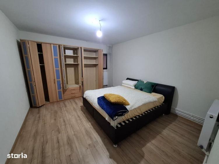 Apartament cu 3 camere în Pârneava