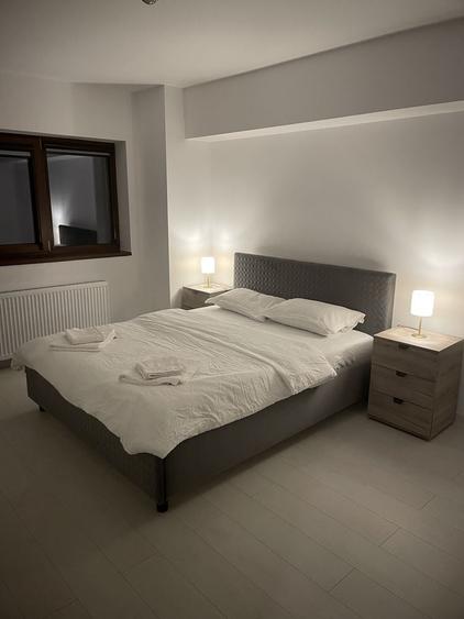 Se inchirieaza apt. 2 camere, ultracentral , bloc nou , piata simian - 1