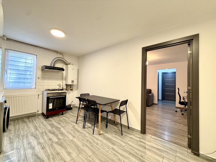 Apartament cu 2 camere semidecomandat, mobilat în Take Ionescu