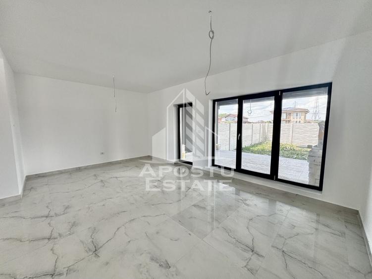 Duplex cu 4 camere cu Canalizare în Giroc