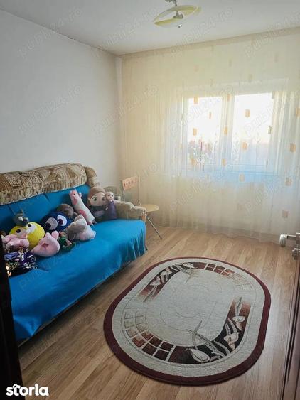 Apartament cu 3 camere decomandat, mobilat în 13 Septembrie