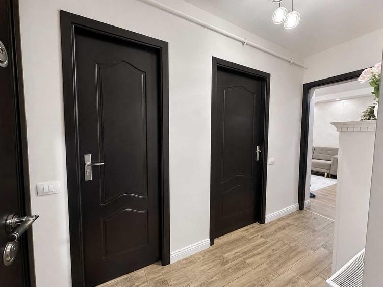 Apartament cu 3 camere decomandat în Ultracentral