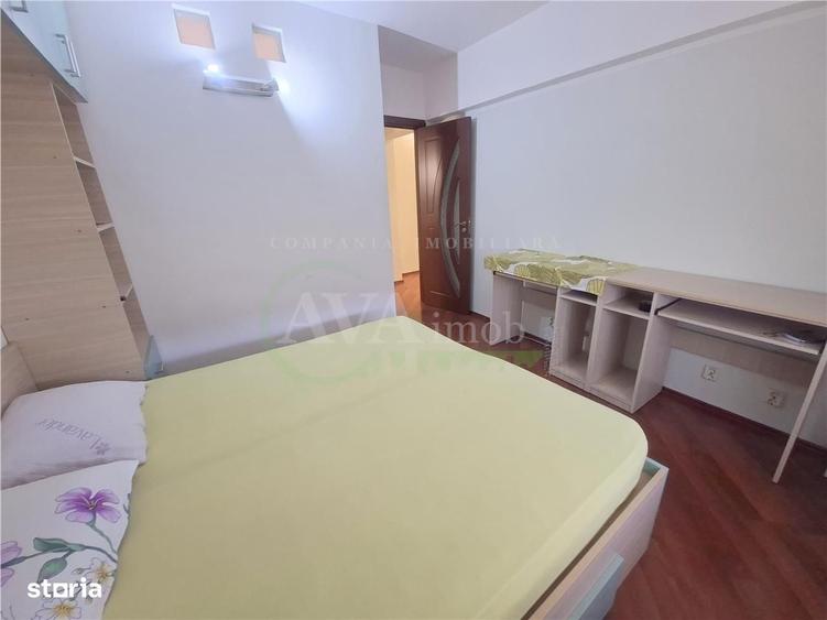 Apartament cu 3 camere decomandat în Central