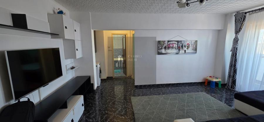 Apartament cu 3 camere semidecomandat, mobilat în 1 Decembrie 1918