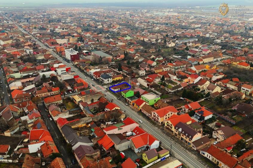 Teren Construcții intravilan de 806 mp, în Intim
