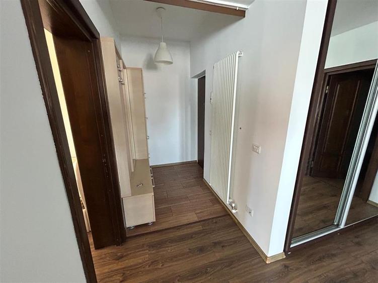 Apartament cu 3 camere decomandat, mobilat în Nord