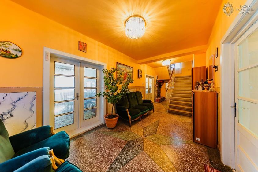 Casă individuală cu 5 camere cu Canalizare în Fântânele