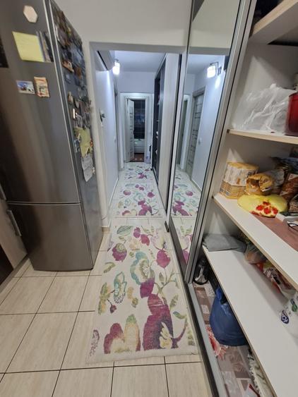 Apartament cu 3 camere decomandat în Frumoasa