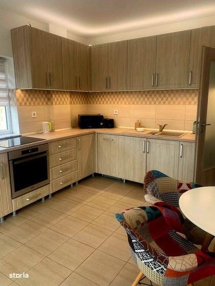Casă cu 4 camere cu Teren 475 Mp în Central