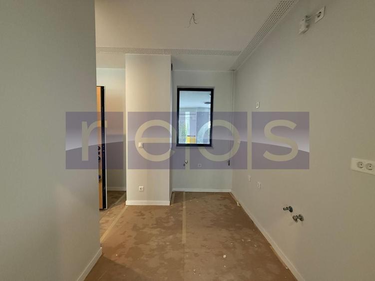 Apartament cu 3 camere în Străulești