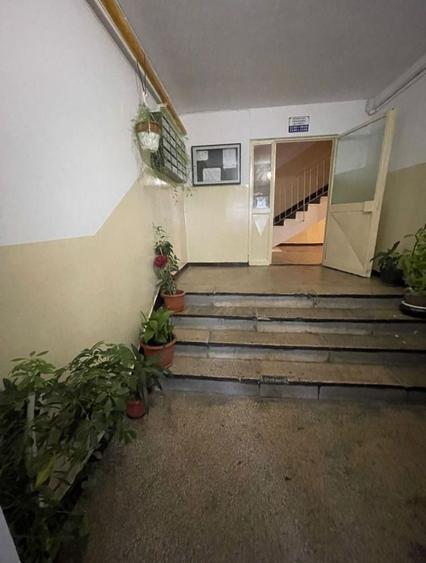 Apartament cu 2 camere decomandat în Palas