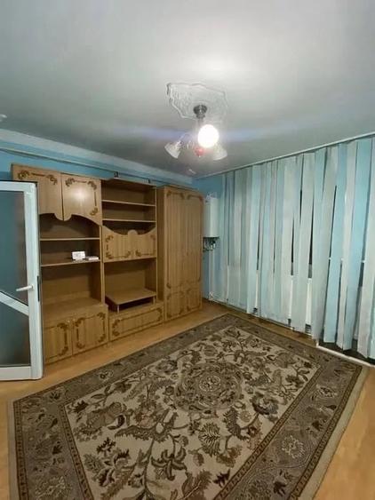 Garsonieră semidecomandată în Micro 40
