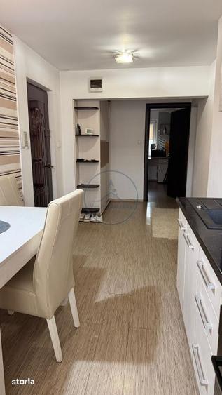 Apartament cu 3 camere decomandat în Ștefan cel Mare