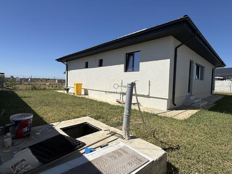 Casă individuală cu 5 camere cu Teren 500 Mp în Ciorogârla
