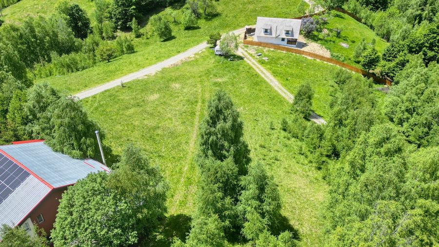 Teren Construcții intravilan de 1000 mp, în Peștera