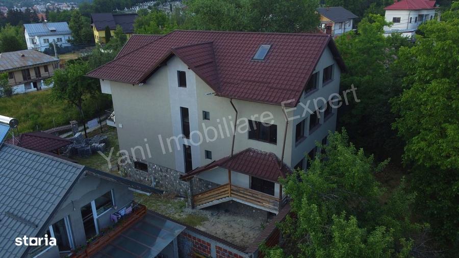 Casă cu 4 camere în Câmpulung Muscel