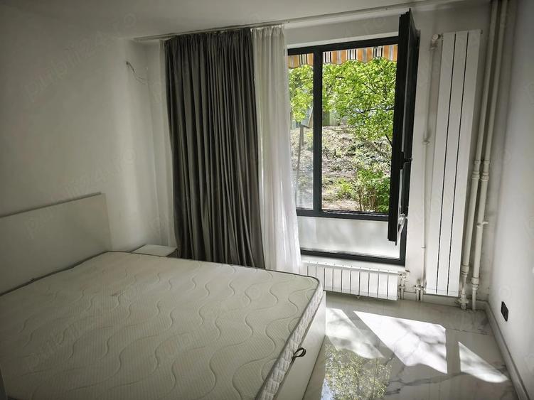 Apartament cu 2 camere semidecomandat în Brazda lui Novac