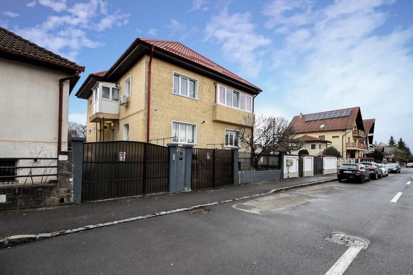 Apartament cu 3 camere la casa | Curte 130 mp | Zona Grivitei strada Vulcan - 2