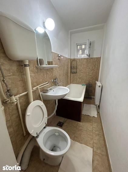 De inchiriat apartament cu 2 camere, etajul 1, zona Scolii nr 1 - 3