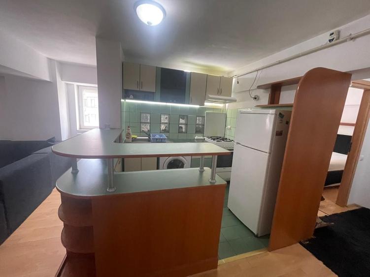 Apartament cu 2 camere semidecomandat în Tunari