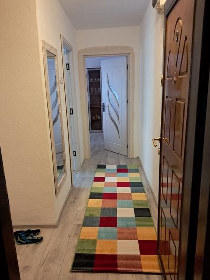 Casă cu 2 camere decomandat cu Teren 55 Mp în Central
