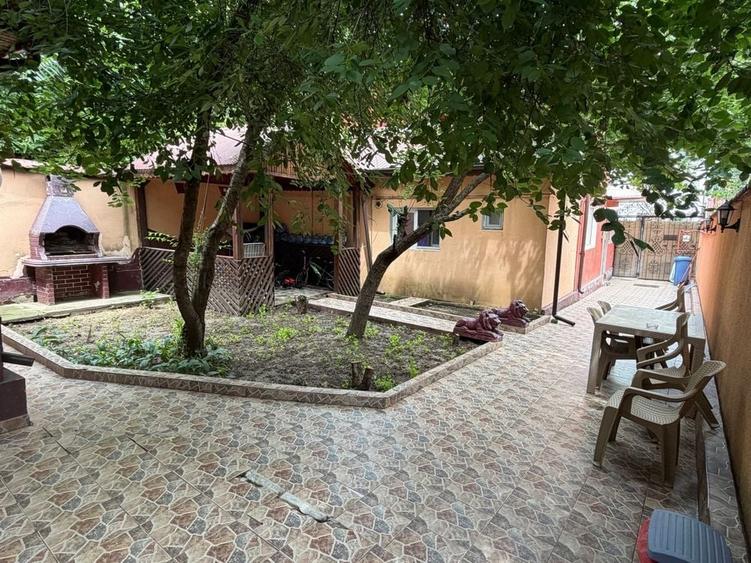 Casă cu 4 camere în Colentina