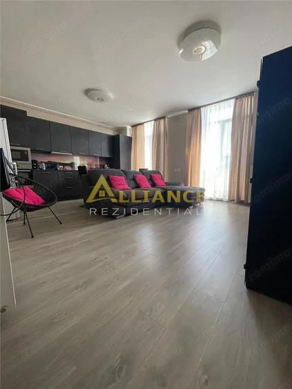 Apartament cu 3 camere decomandat, mobilat în Vitan