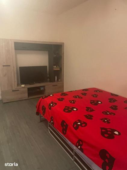 Garsonieră în Titan