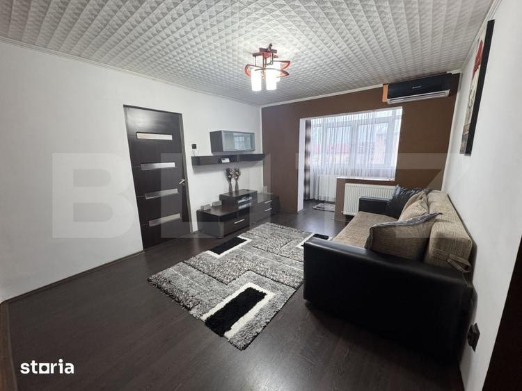 Apartament cu 3 camere decomandat în Central