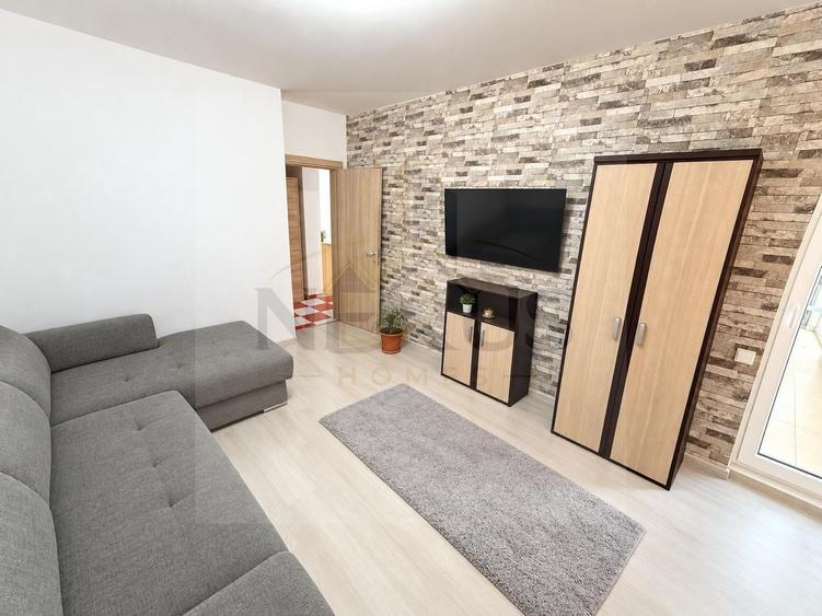 Apartament cu 2 camere decomandat, mobilat în Sud