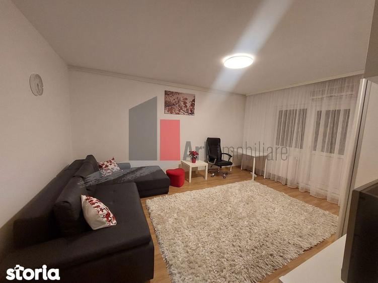 Garsonieră decomandată, mobilată în Centrul Civic