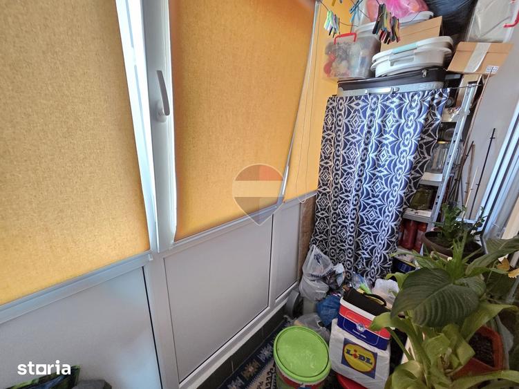 Apartament cu 3 camere decomandat în Sud