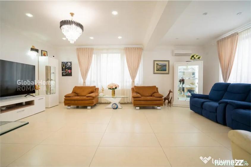Casă cu 8 camere cu Teren 1038 Mp în Central