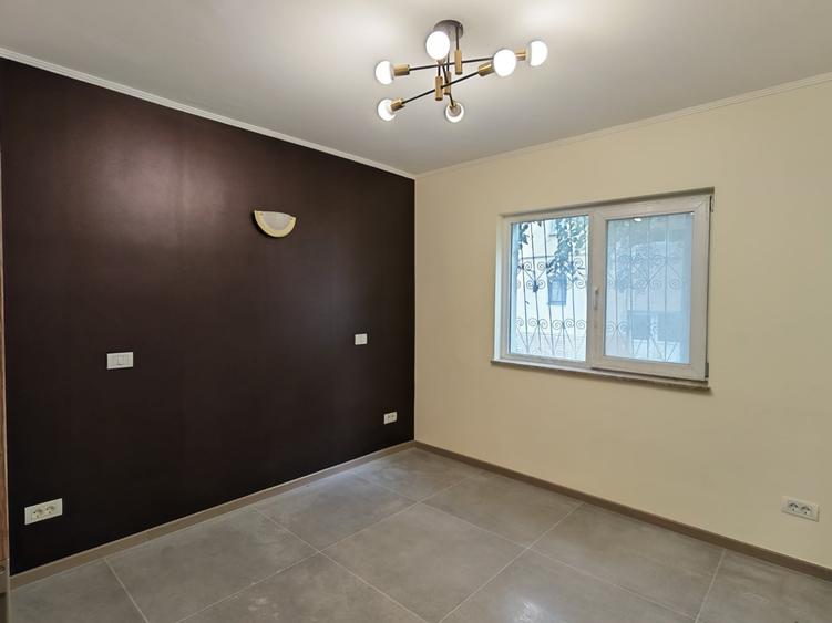 Apartament cu 3 camere decomandat în Complex Studențesc