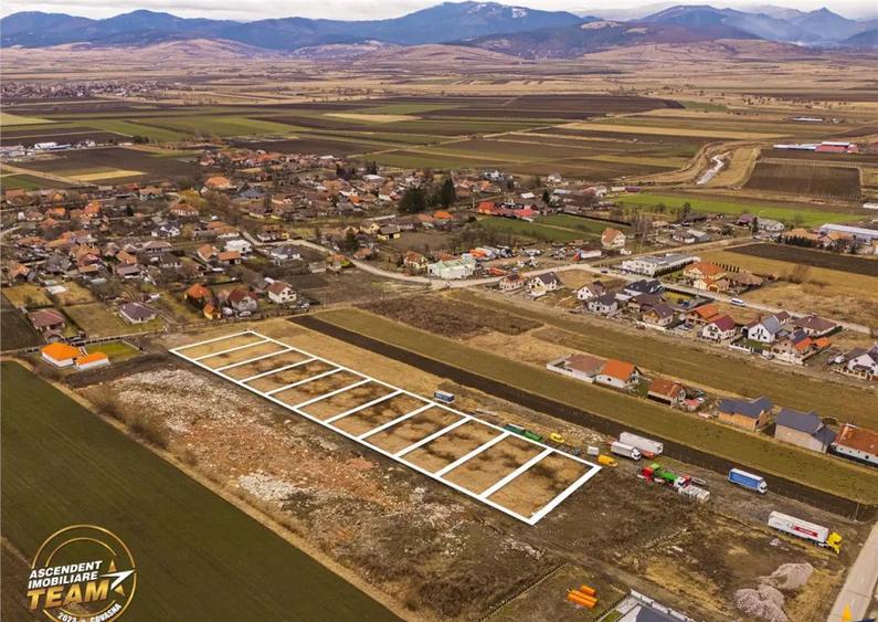 Teren de 680 mp, în Central