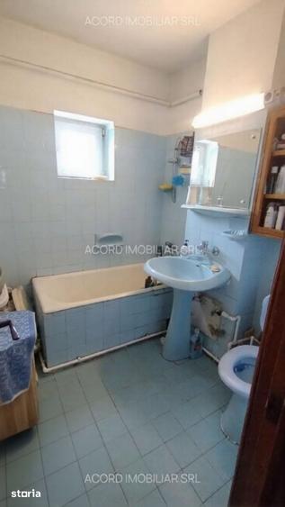 Apartament cu 4 camere decomandat în Tomis III