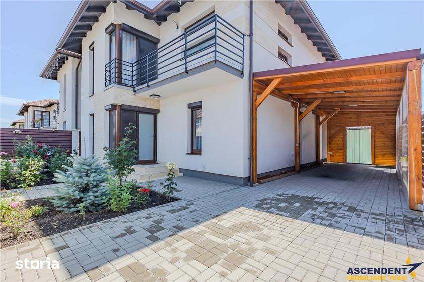 Casă cu 4 camere cu Teren 333 Mp în IAR