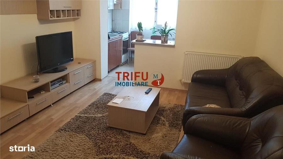 Apartament cu 3 camere semidecomandat, mobilat în Cetate