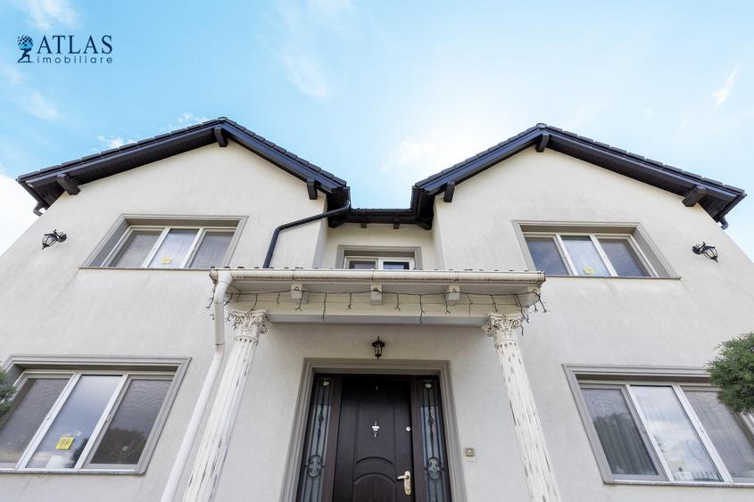 Casă individuală cu 5 camere cu Canalizare în Cristian