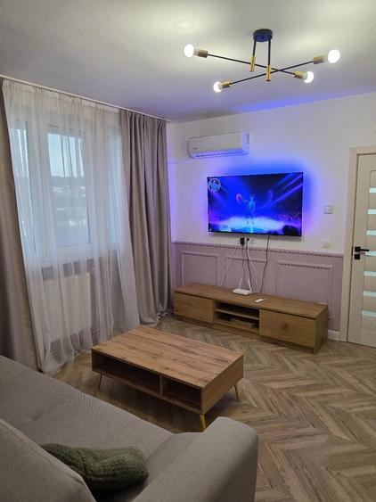 Apartament cu 2 camere semidecomandat în Central