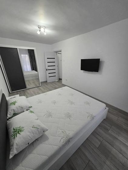 Apartament cu 2 camere semidecomandat în Ostroveni