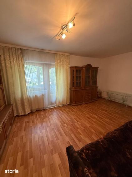 Apartament cu 4 camere decomandat în Obcini